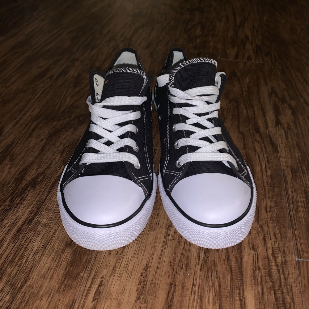 OT Revolution Unisex Sneakers